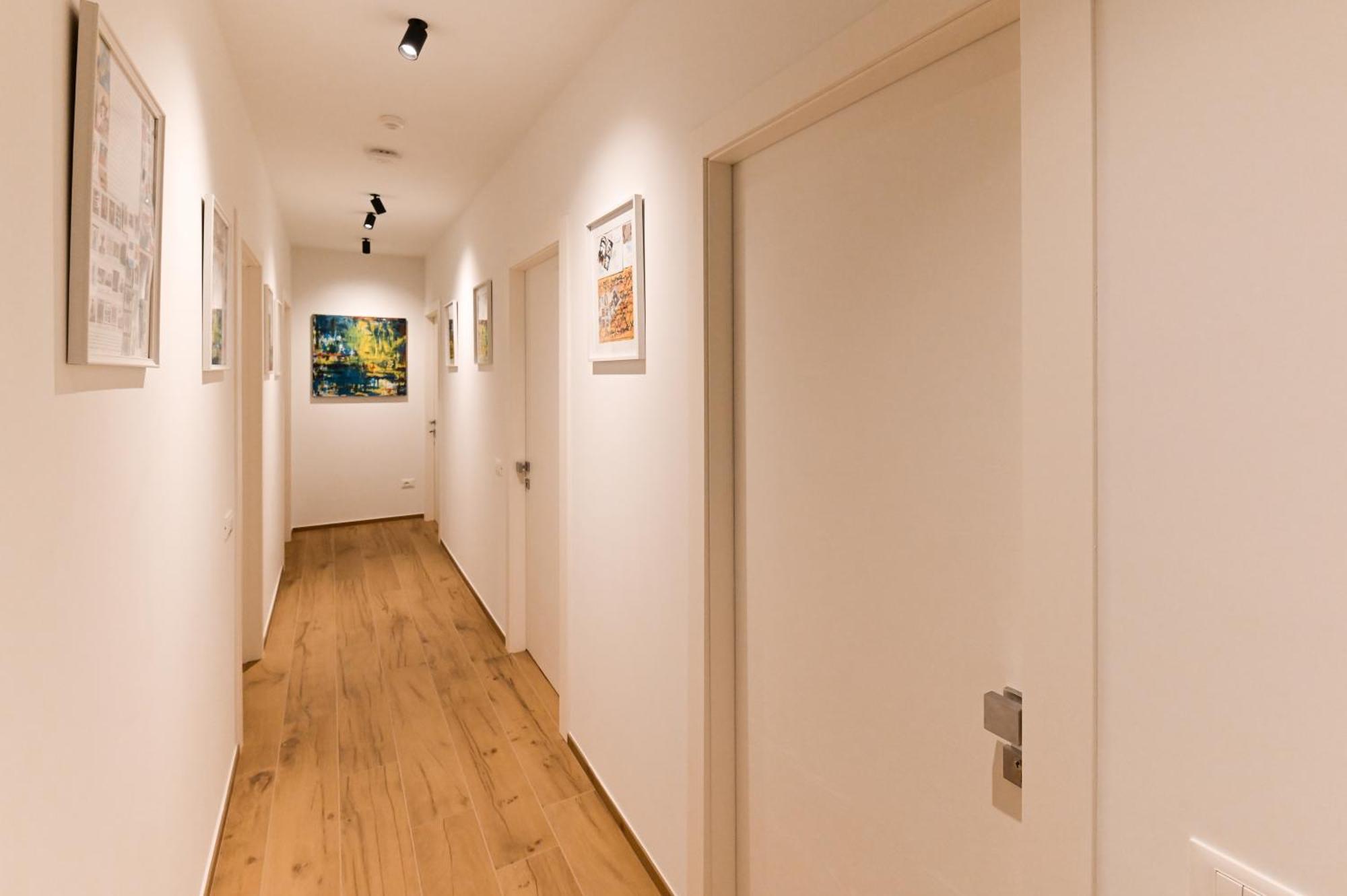 Villa Lucilla - B&B Rooms And Pool 포텐차 피체나 외부 사진