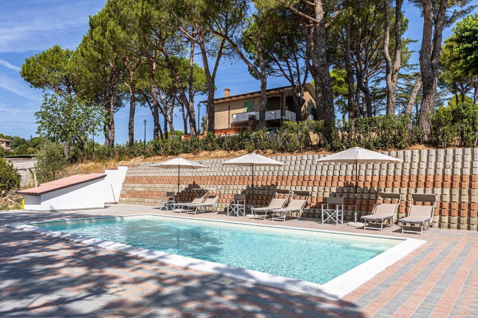 Villa Lucilla - B&B Rooms And Pool 포텐차 피체나 외부 사진